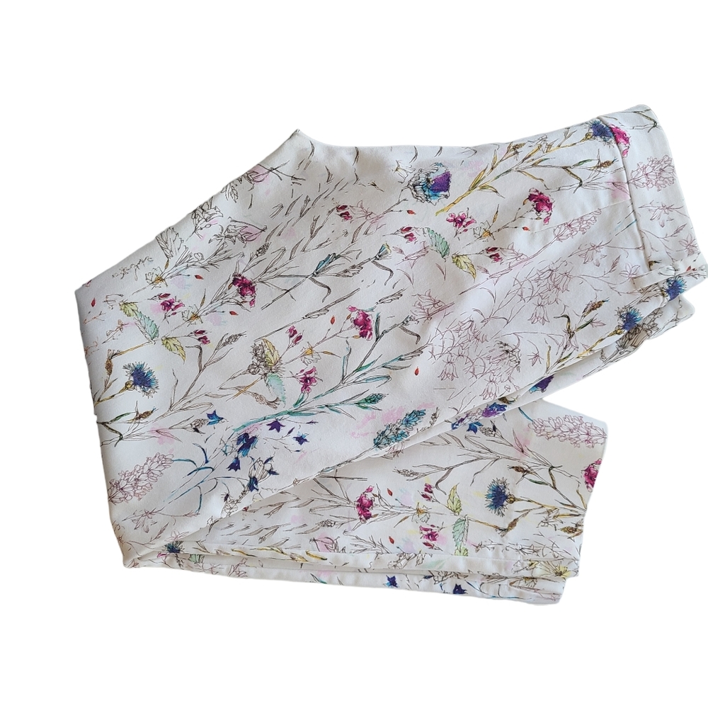 H&M Floral Ankle Pants - Multicolor on White